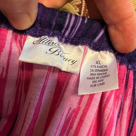 Allison Brittney Maxi Dress - Picture 3 of 3